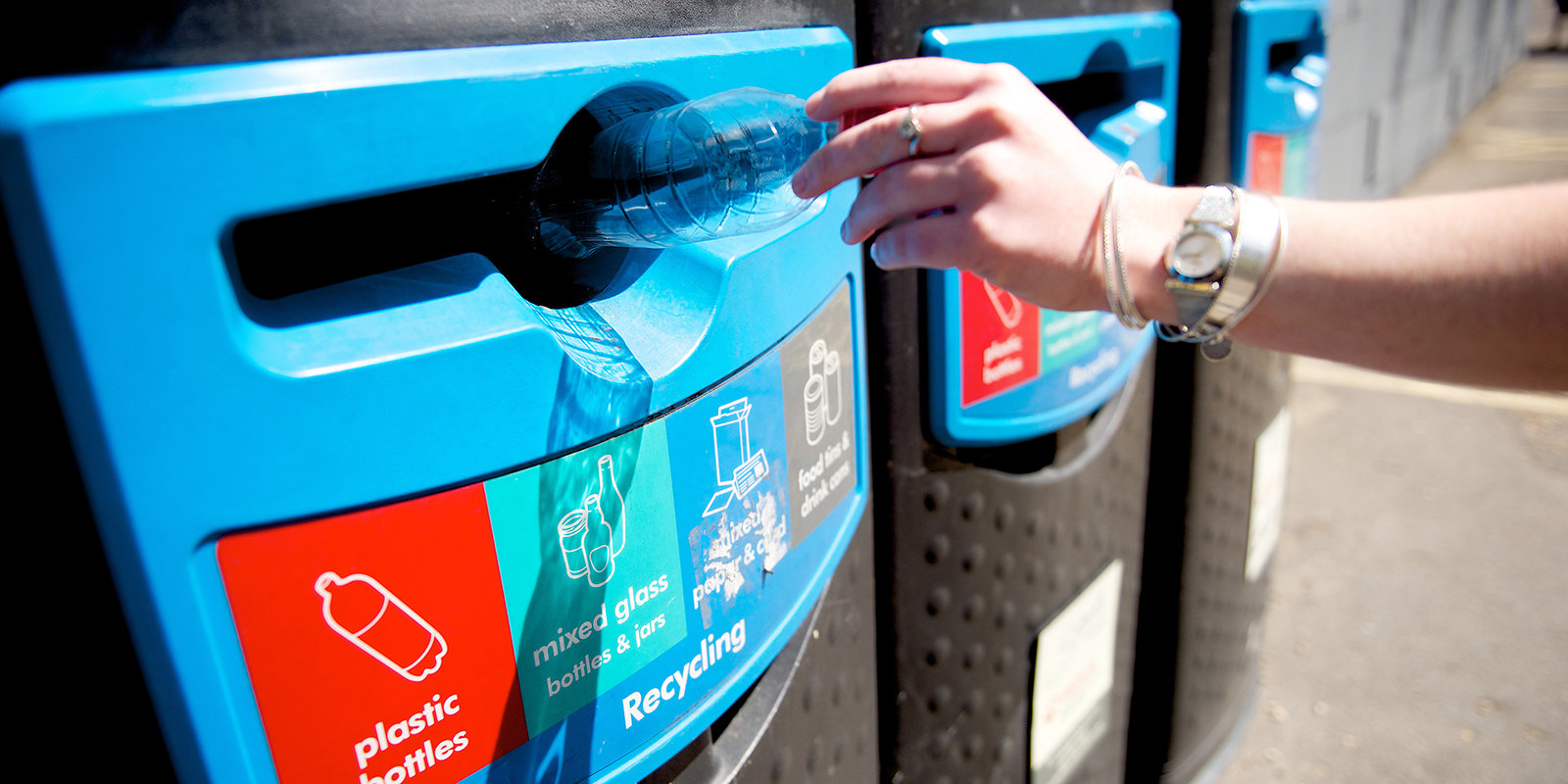 Is it time for a plastic bottle tax? London City Hall