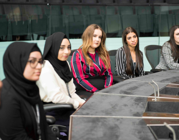 webimage-Mayor-meets-new-GLA-apprentices.png