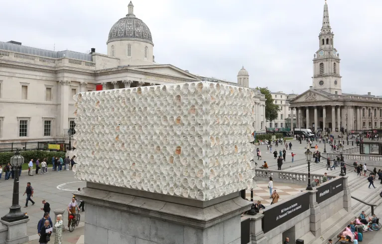 Mil Veces un Instante (A Thousand Times an Instant) by Teresa Margolles - photo of the plaster casts in Trafalgar square