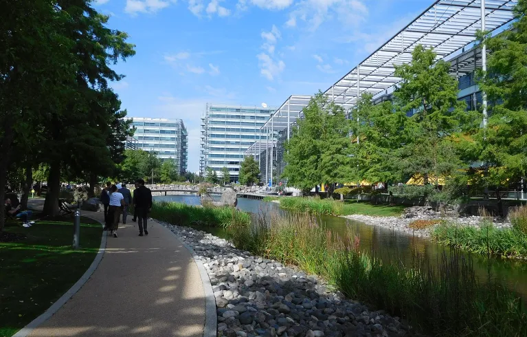 Chiswick Business Park lake and landscaping