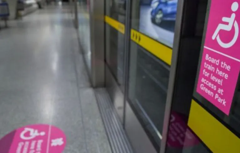 Jubilee station accessibility signage