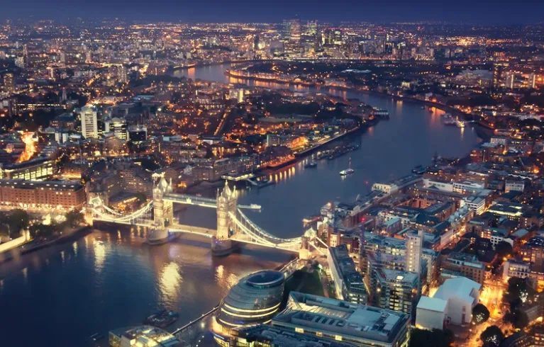 London at night 