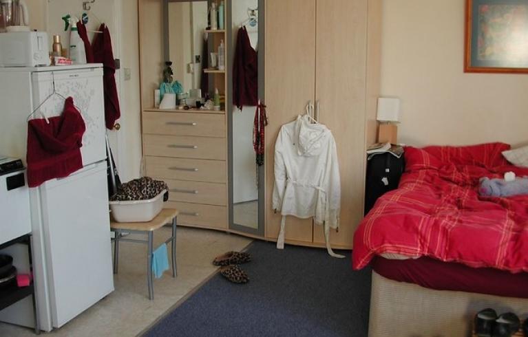 bedsit