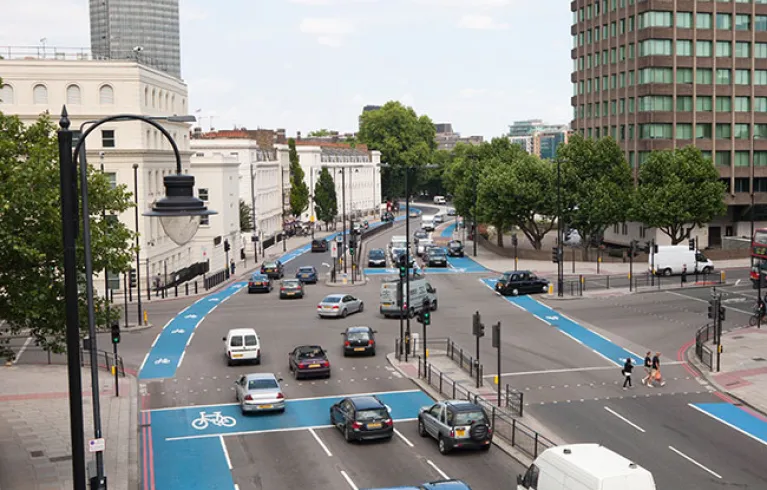 Traffic in Grosvenor Road