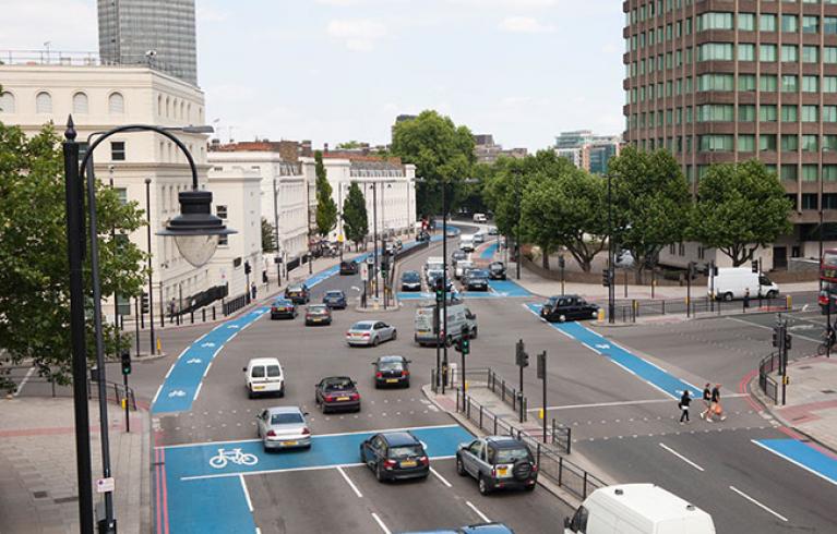 Traffic in Grosvenor Road