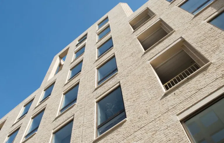 Kings Crescent building
