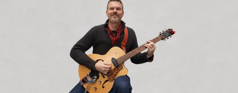 John Bulter with guitar