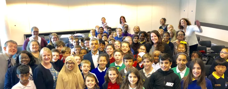 School COuncillors Meet Jennette Anrold OBE AM and the Mayor