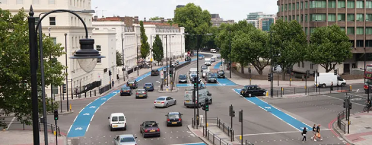 Traffic in Grosvenor Road