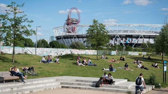 Image of Londoners at Hackney Wick