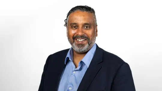 Headshot of Chandru Dissanayeke