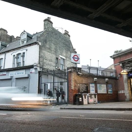 Finsbury Park underground entrance