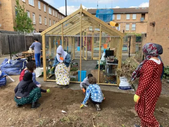 people gardening