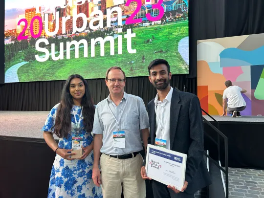 Keshav Harivardhan and Loshini Subendran with award