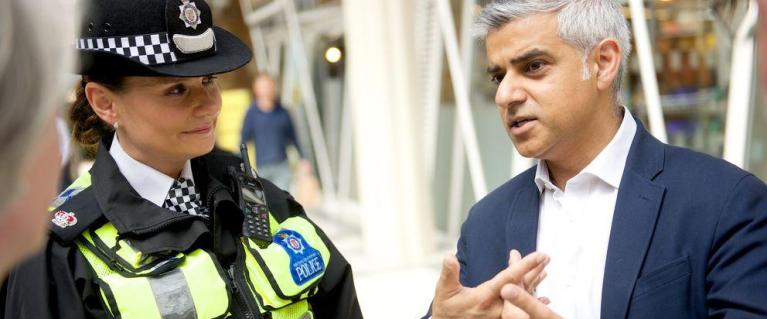 Sadiq Khan talking to police officer
