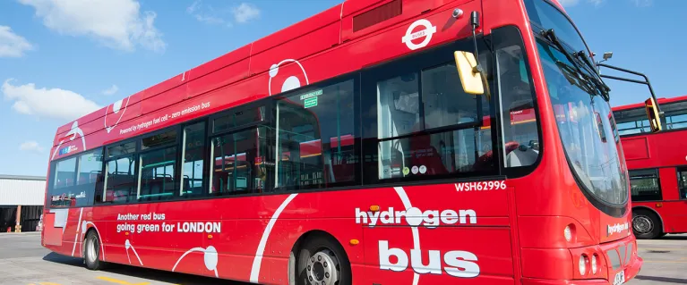 Hydrogen bus